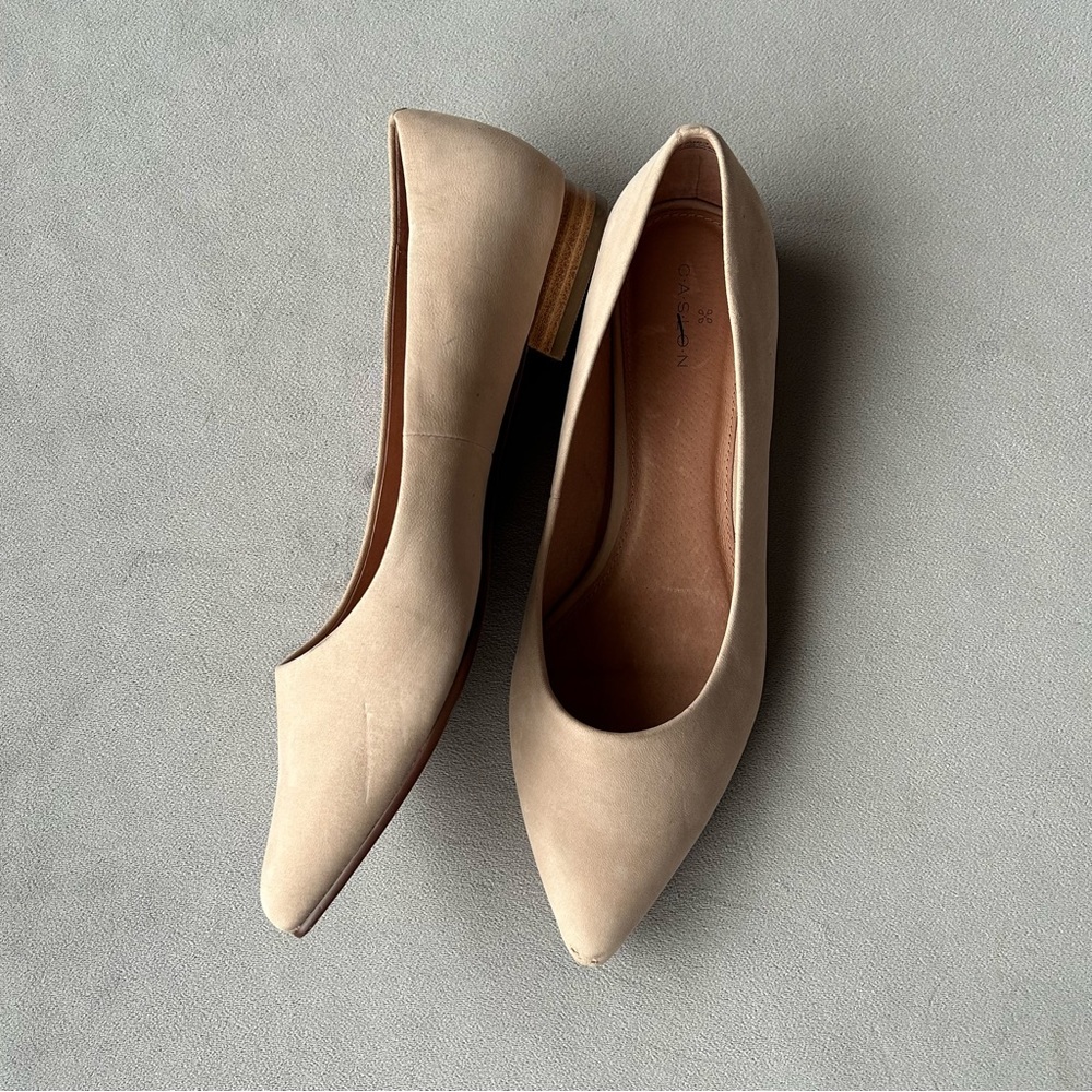 Caslon ~ Luna ~ Pointed Toe Flats ~ Women’s Size 8.5